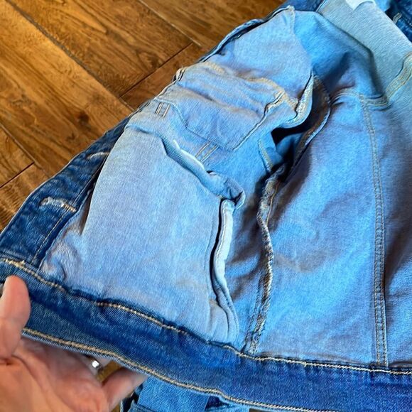 Old Navy Youth Jean Jacket - Picture 10 of 11